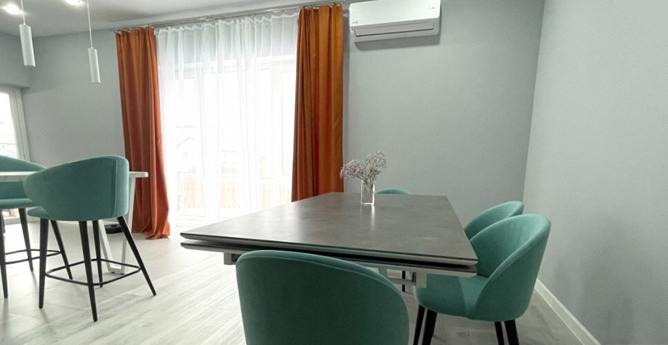 Пигментированный холст Houston BauTex Design в столовой Пигментированный холст Houston BauTex Design в столовой